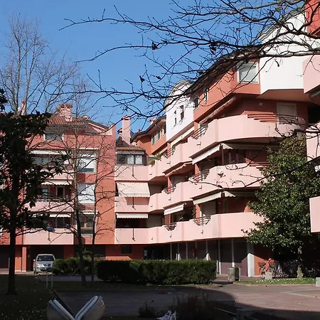Apartmán Viale Del Sole 28 *
